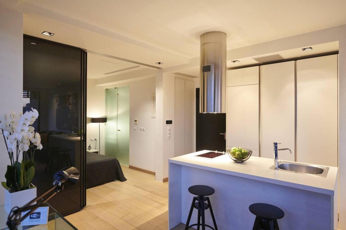 Ma Maison Nο 4, Downtown Loft , Short Walk To Acropolis, Ultra High Speed Internet 500 Mbps, Parking Upon Request, 1' From Metro Station Αθήνα Εξωτερικό φωτογραφία