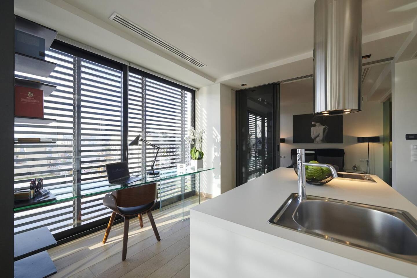 Ma Maison Nο 4, Downtown Loft , Short Walk To Acropolis, Ultra High Speed Internet 500 Mbps, Parking Upon Request, 1' From Metro Station Αθήνα Εξωτερικό φωτογραφία